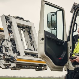 Tiết Kiệm 70% Nhân Công Vận Chuyển Rác Với Xe Hooklift Tự Động Tiêu Chuẩn Châu Âu